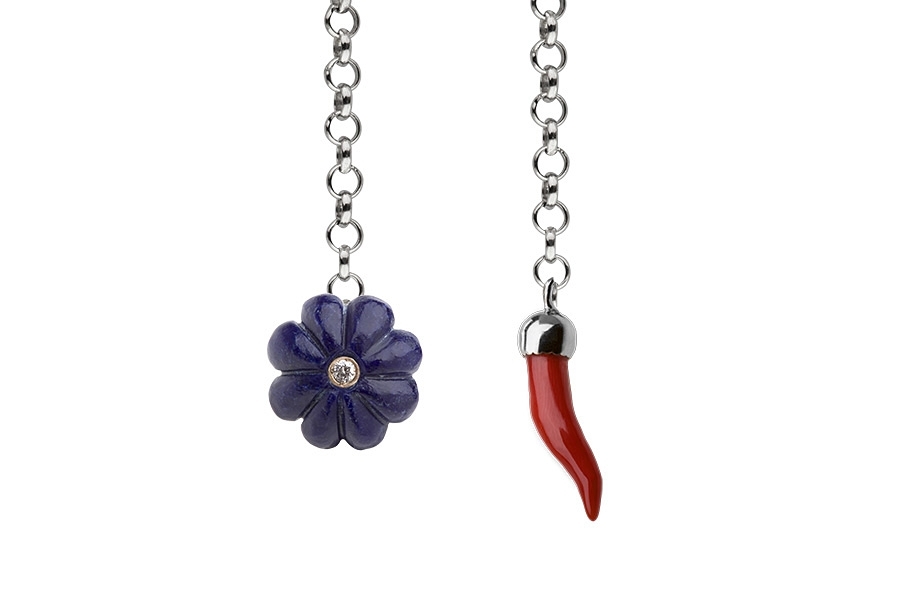 VEZZO lapel chain LAPIS LAZULI FLOWER WITH DIAMOND AND CORAL HORN